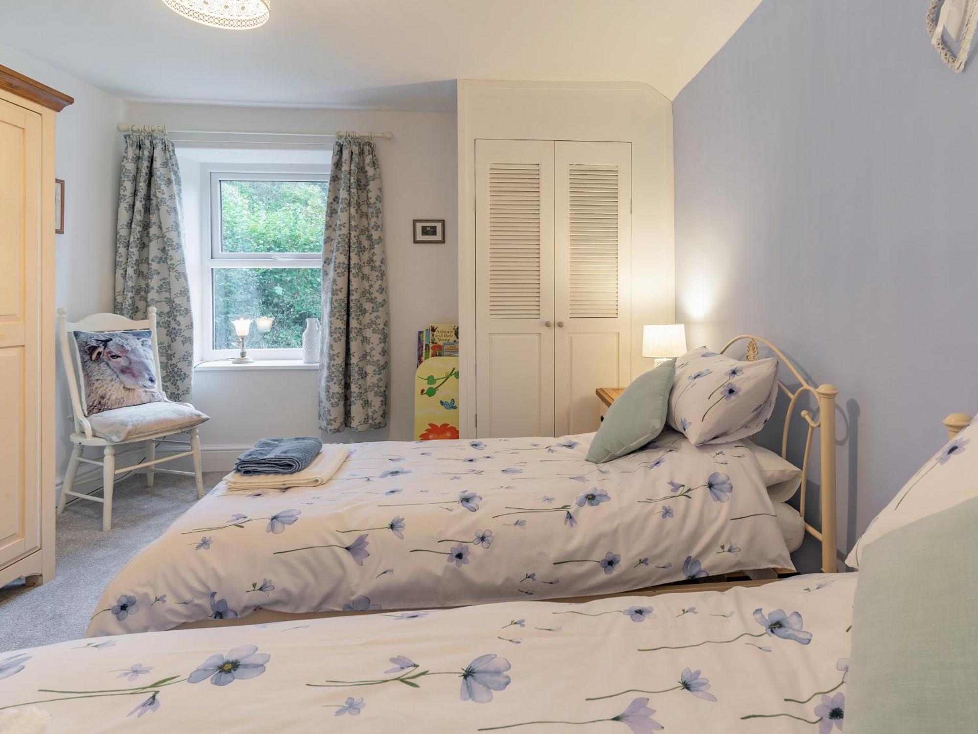 Pwll Farmhouse Llanllawdog Экстерьер фото